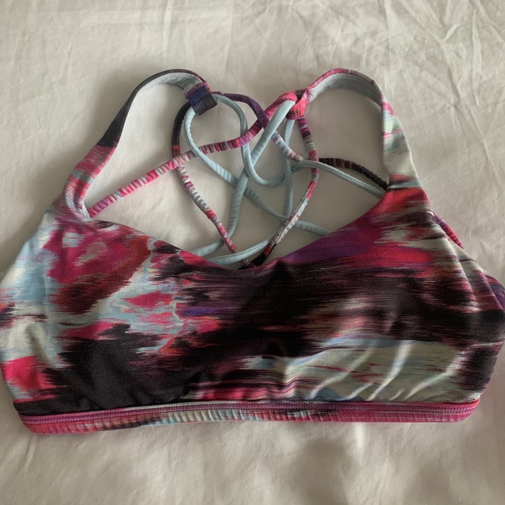 Lululemon free to be bra top